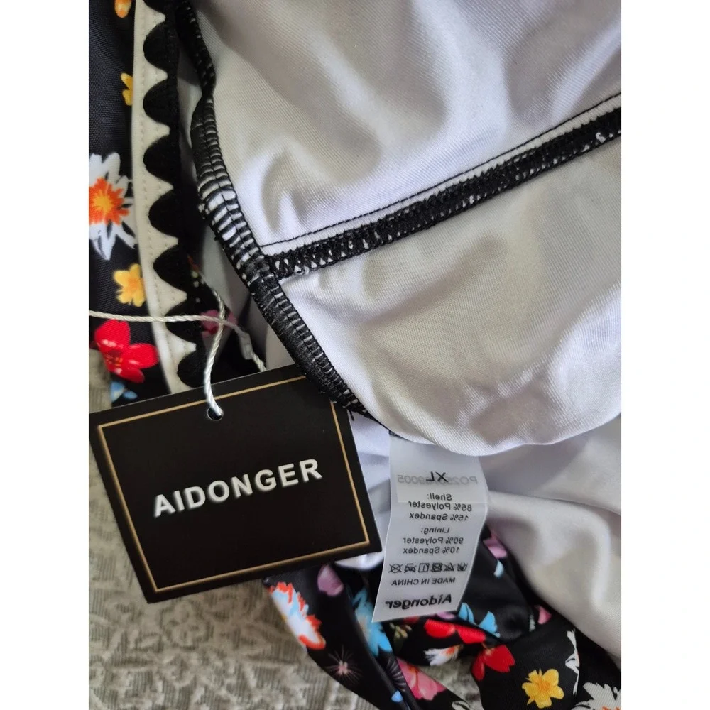 Aidonger Floral One Piece Swimsuit‎ Ruffle V-Neck Black Multicolor XL NWT
